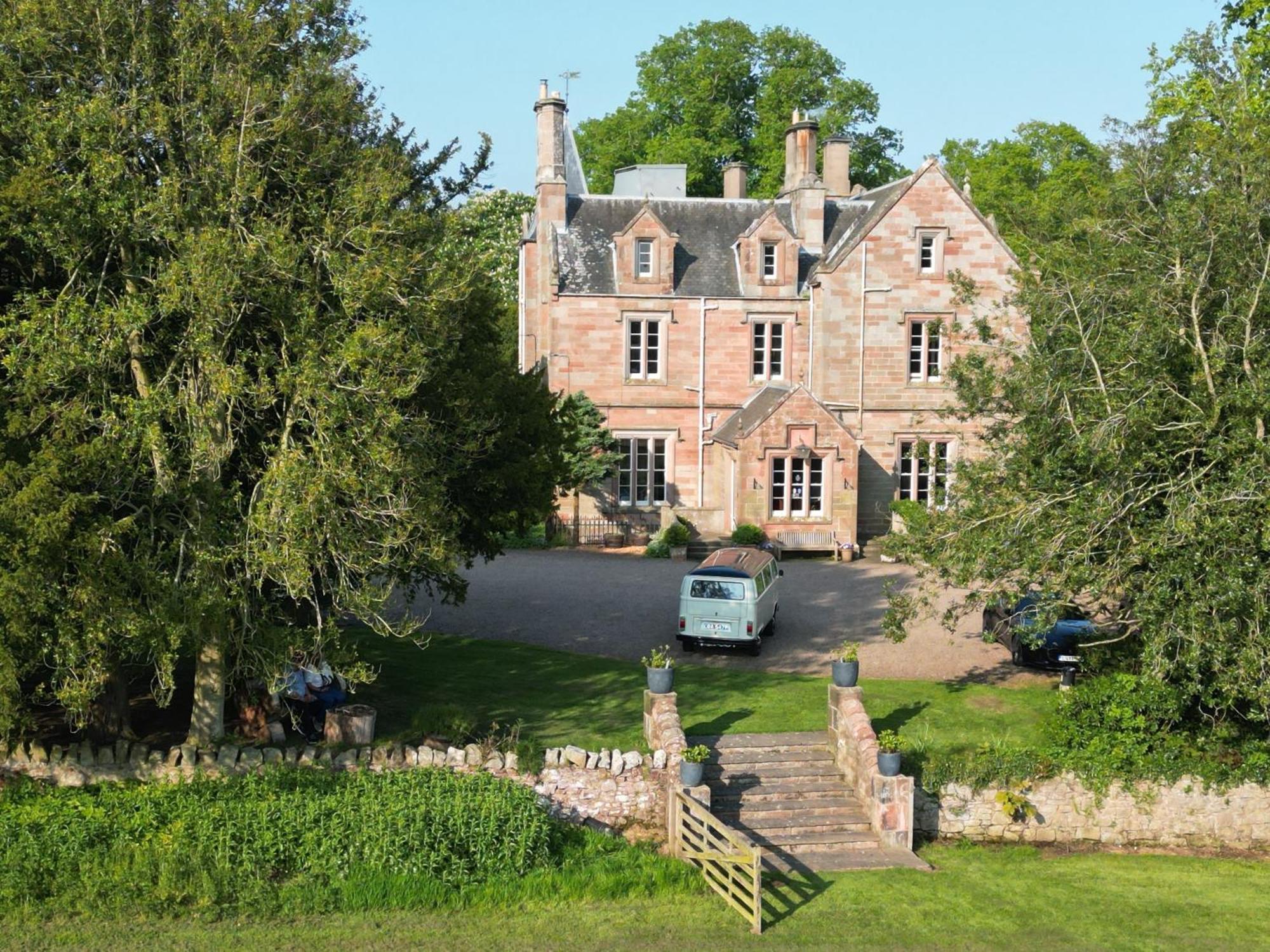 Chirnside Hall Hotel 외부 사진